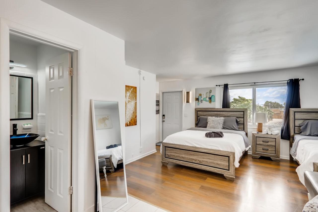 Coral Sands Huge Studio W/ 2 Queen Beds! West Palm Beach Exterior photo