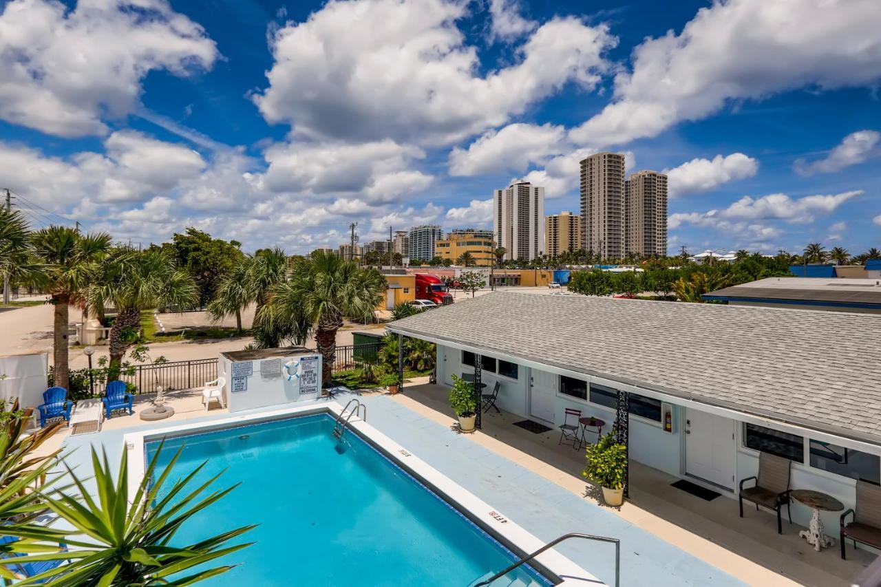 Coral Sands Huge Studio W/ 2 Queen Beds! West Palm Beach Exterior photo